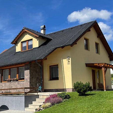 Apartman U Kovaru Kasperske Hory Buitenkant foto
