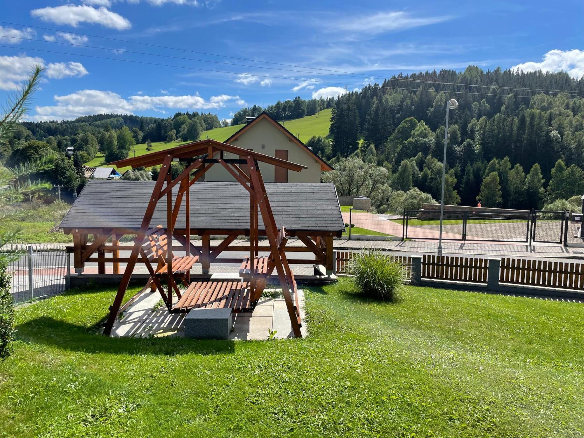 Apartman U Kovaru Kasperske Hory Buitenkant foto